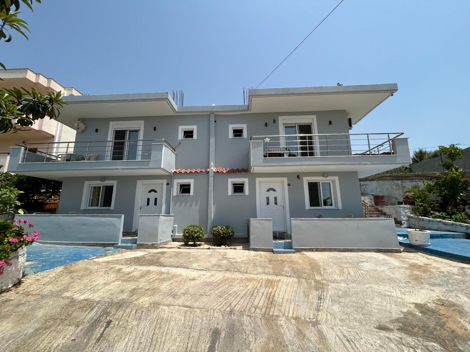 Eri Rooms Sarandë Esterno foto